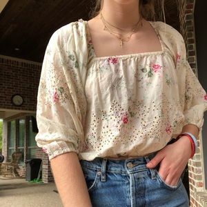Lightly worn Cropped floral AE top